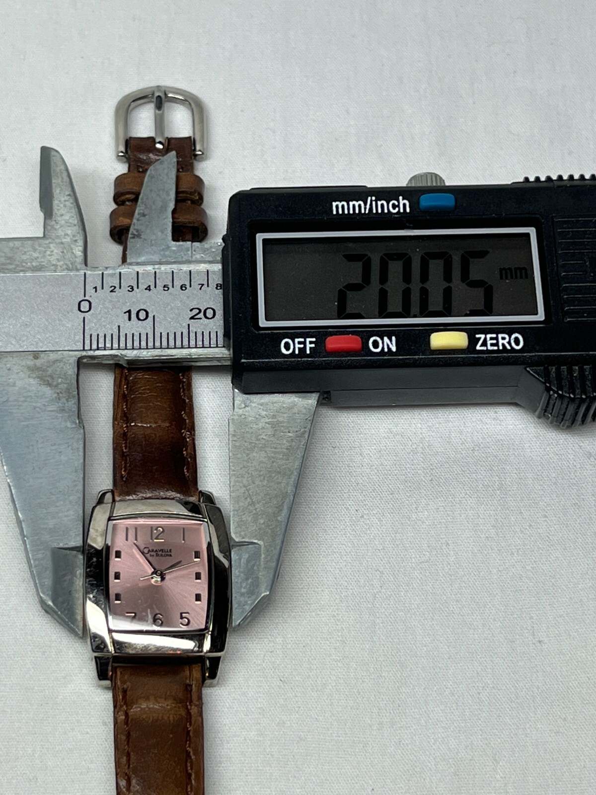 Ladies Caravelle by Bulova A6 C875354 Silver Tone Quartz Watch New