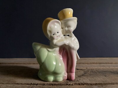 5-1/4'' Vintage Pink Yellow Green Shawnee Pottery Dancing Hugging Couple Planter