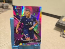 2022-23 Topps Finest UEFA Club Competitions Soccer Cards Checklist and Odds 23