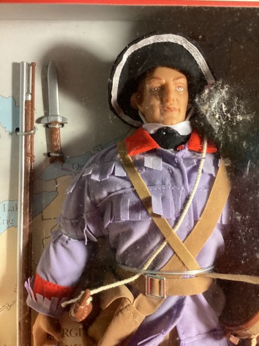 Soldiers of the World-Revolution War Private Maryland 98400 12" Figure 1997 NIB - Picture 2 of 3
