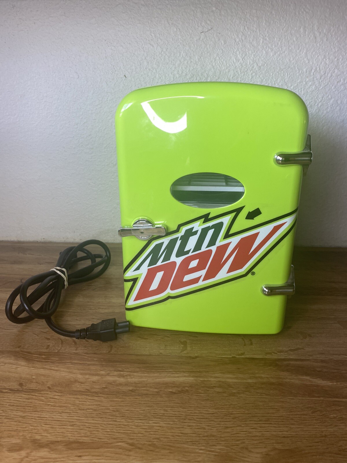 mountain dew 6 pack mini fridge