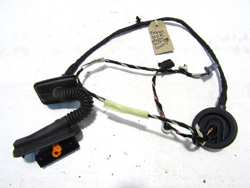 SKODA FABIA MK3 2015-18 NEARSIDE REAR DOOR WIRING LOOM (MANUAL 5 DOOR HBK) P0573