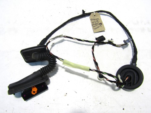 SKODA FABIA MK3 2015-18 NEARSIDE REAR DOOR WIRING LOOM (MANUAL 5 DOOR HBK) P0573 - Picture 1 of 8