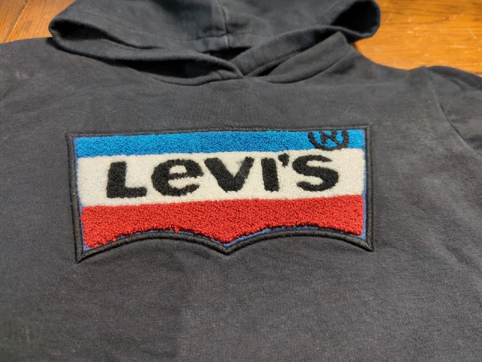 Levis Girls Crop Hoodie Sweatshirt Medium 10-12 Years Black Chenille Logo Patch - Image 2 of 4