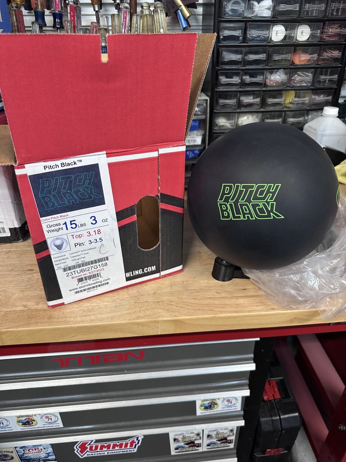NEW - NIB 15lb Storm " PITCH BLACK " UNDRILLED - NIB