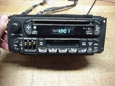 Radio AM/FM estéreo Jeep Grand Cherokee, Dodge, Chrysler MoPar CD P048540 AE