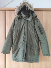 Winterjacke Jungen Größe 158 in olivgrün mit abnehmbarer Kapuze