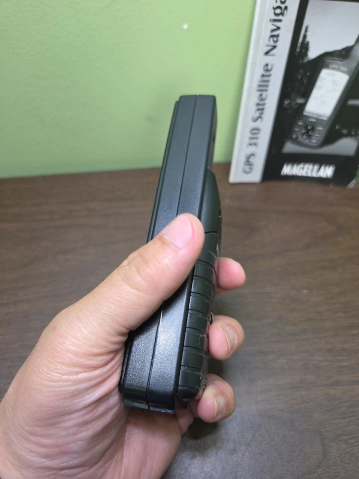 MAGELLAN GPS 310 Satellite Navigator - Image 4 of 4