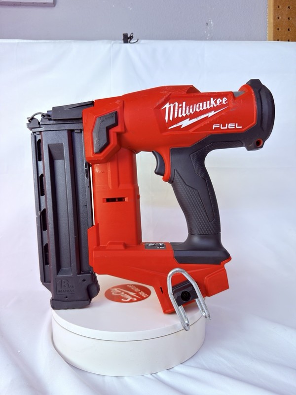 Milwaukee M18 FUEL™ 18 Gauge Brad Nailer (2746-20)