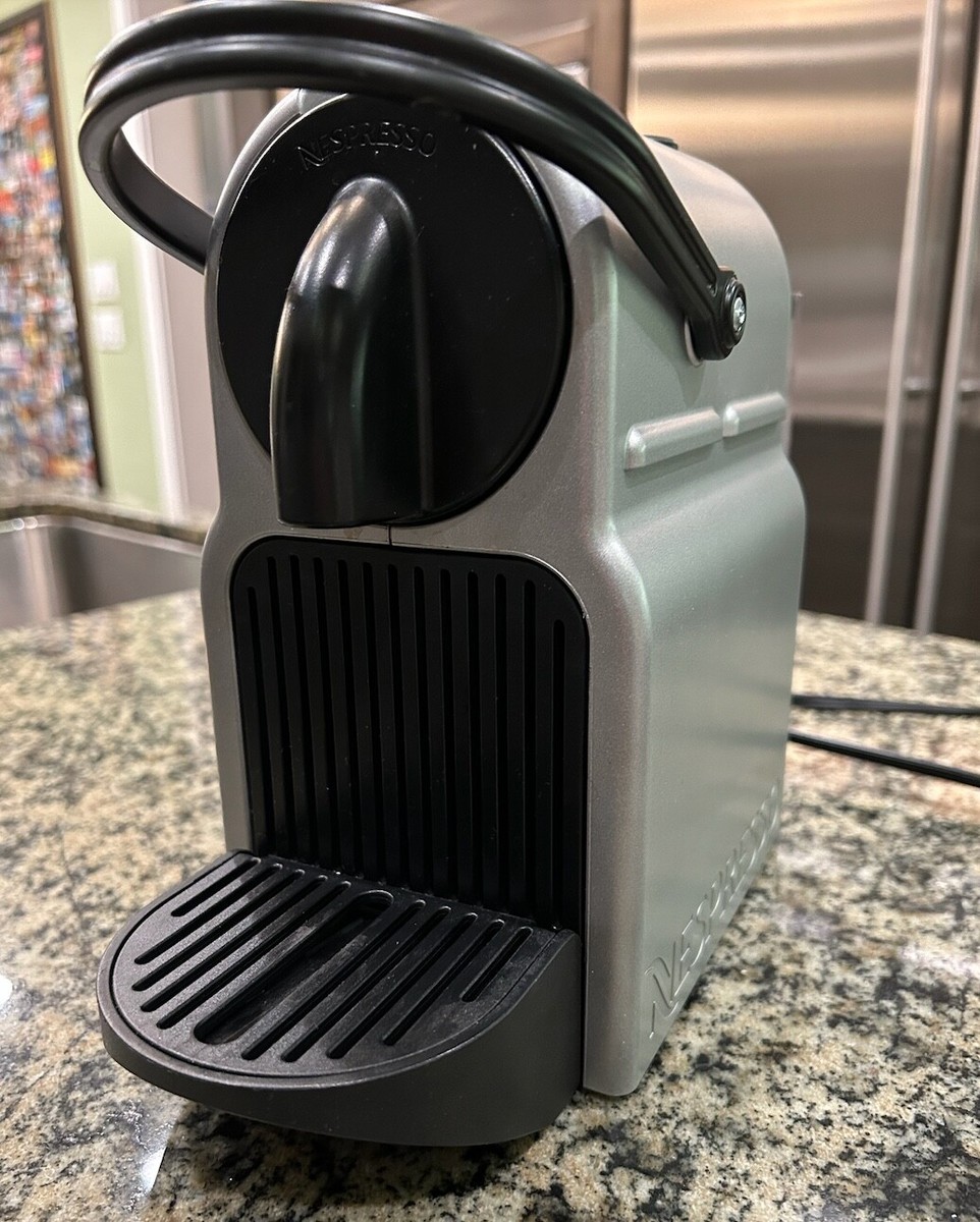 DeLonghi EN80S Nespresso Inissia Espresso Machine Silver