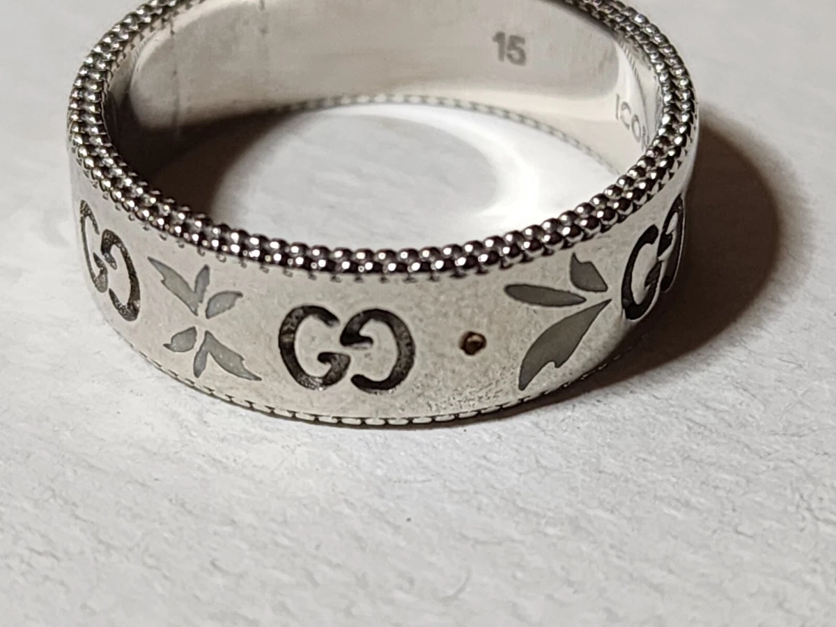 White and 2024 gold gucci ring
