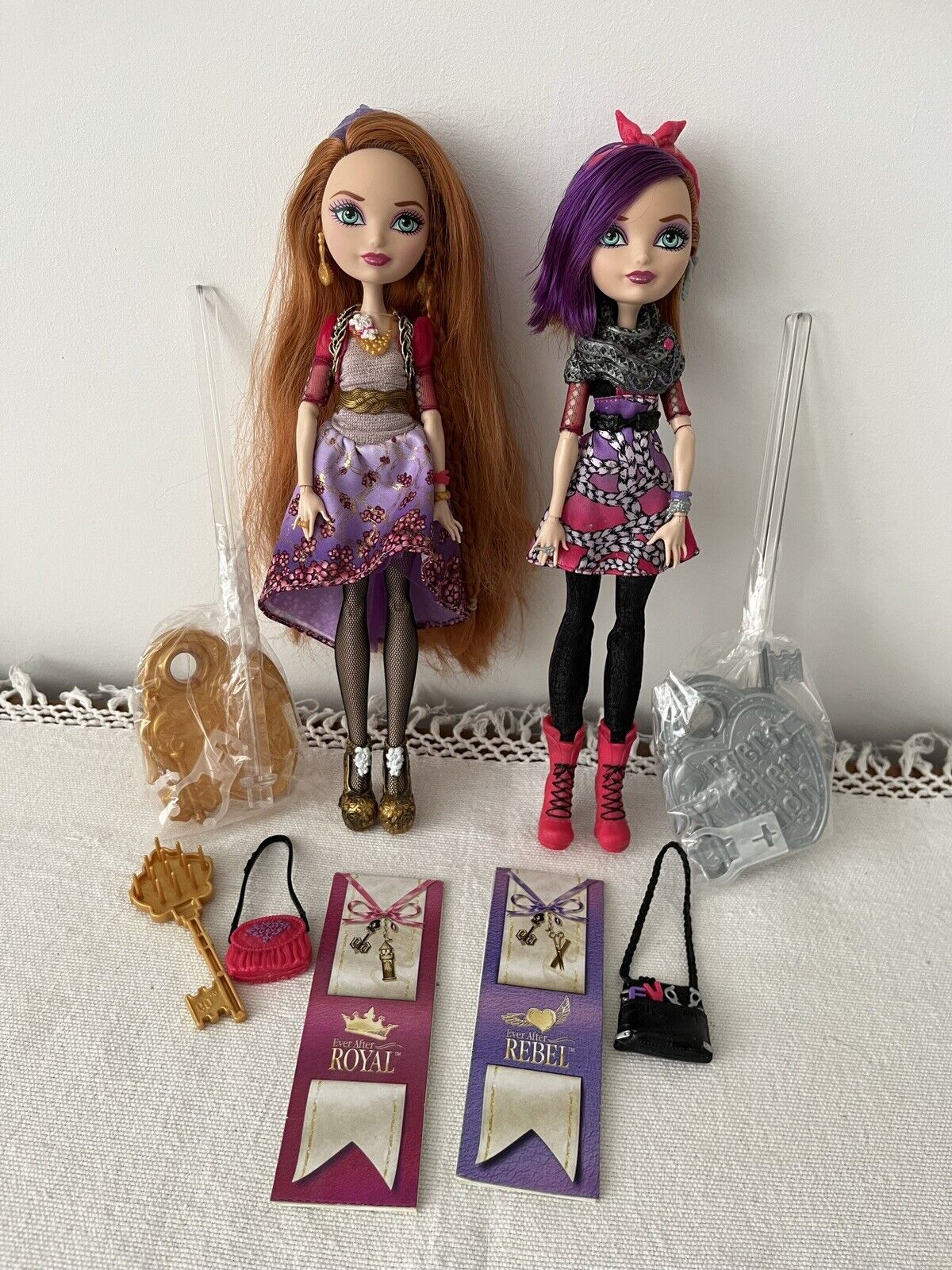 Bonecas Ever After High Holly e Poppy Santo António dos Olivais • OLX  Portugal