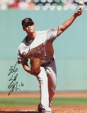 WEI-YIN CHEN BALTIMORE ORIOLES SIGNED 8X10 W/COA 