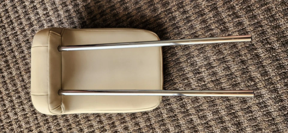 Infiniti QX56 QX80 2011-2017 3RD fila reposacabezas reposacabezas cuero bronceado OEM Foto 4 de 4