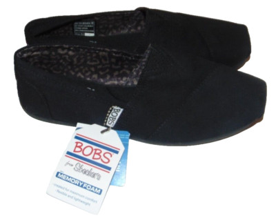 ~NWT Women's BOBS From Skechers Memory Foam Archpillow Flats! Size 6.5 Cute FS:)