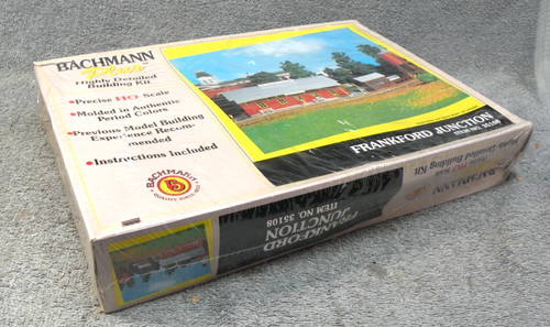 Kit de construcción Frankford Junction escala HO Bachmann Plus #35108 vintage nuevo sellado | Zustand: New