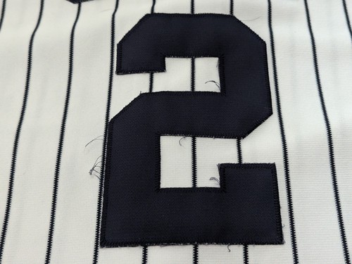 Derek Jeter NY Yankees Baseball Jersey Majestic MLB Youth Large 14/16 Stained! - Picture 23 of 23