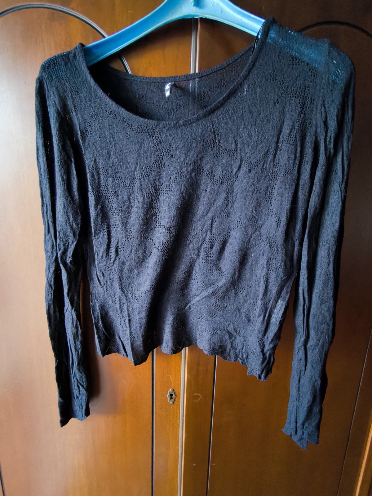 Maglia estiva, leggera Stradivarius in pizzo nero semitrasparente maniche lunghe