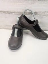 Stride Rite Mary Jane Shoes Girls Size 5.5W Brown Leather Pep Rally Hook Loop