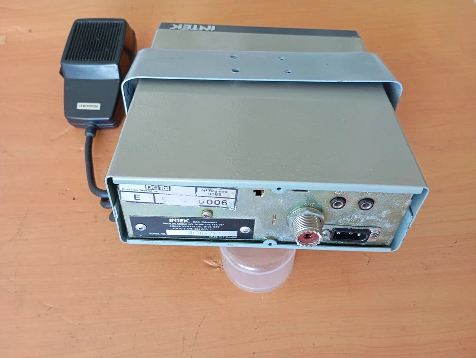 Intek FM 548 SX (40 CH AM/FM) + Microfono - Immagine 3 di 3