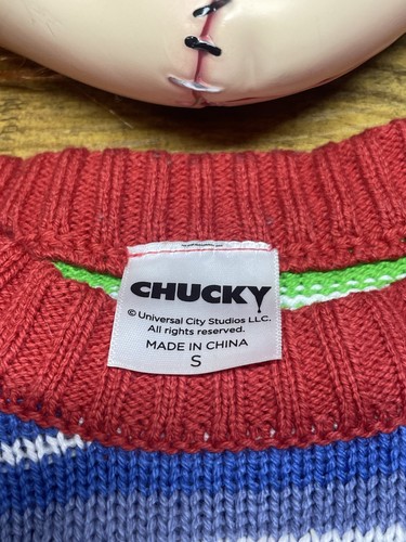 Chucky Mask & Sweater SMALL Good Guys Spirit Halloween Universal Studios Red Eye - Picture 3 of 16