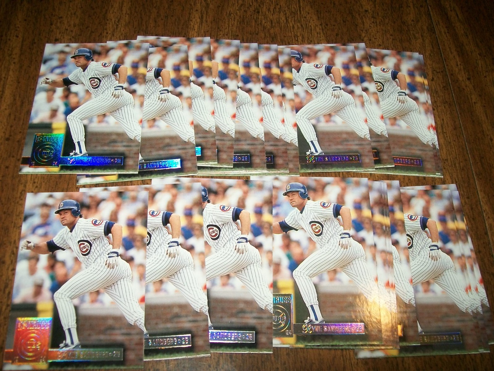 LOT OF 25   1994 DONRUSS GOLD SPECIAL RYNE SANDBERG CARDS #18 CHICAGO CUBS