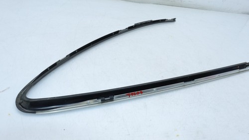 98-02 w208 MERCEDES CLK320 COUPE REAR DRIVER LH QUARTER GLASS BELT MOLDING T5203 - Picture 7 of 9