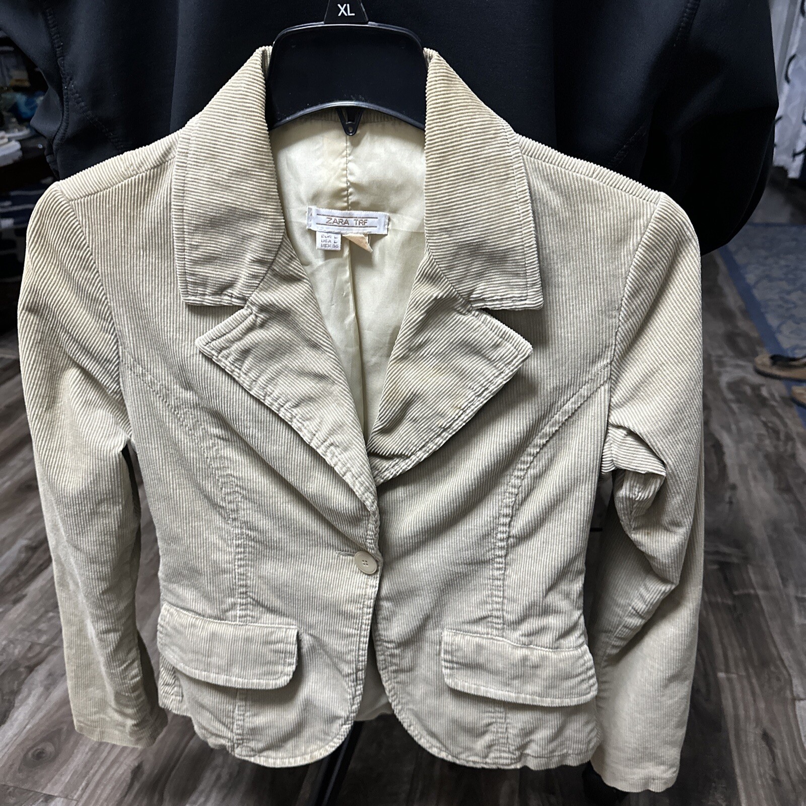 Zara Basic  Beige Corduroy Jacket size Large - image 3