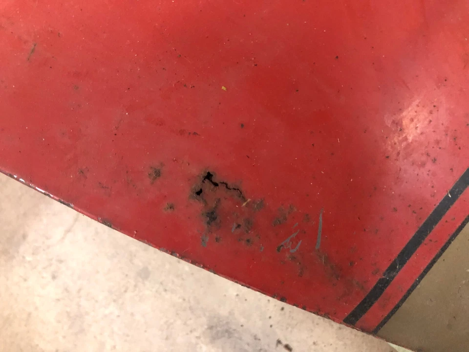 71 72 73 74 AMC JAVELIN Puerta Izquierda Cáscara Oxidada Roja con Rayas Doradas Colgador de Pared Foto 2 de 4