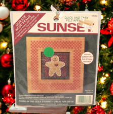 Sunset Frame Christmas Felt Applique Kit 18062 "Gingerbread Kid Frame"