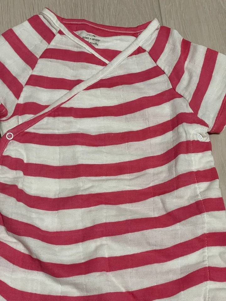 Top de una pieza a rayas para niña aden + anais 9-12 meses Foto 2 de 4