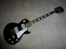 M.R.B.Customs creation 70s Cameo body with new neck please read