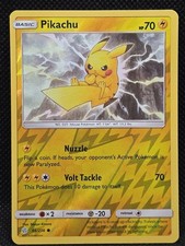 Carta Pokemon Pikachu REVERSE HOLO 66/236 Sole e Luna Eclissi Cosmica 2019 