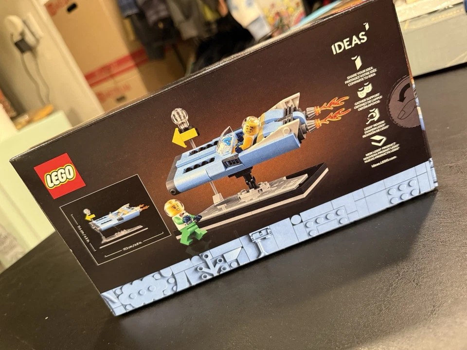 LEGO Ideas Flying Moon Car 40789 Foto 3 de 4