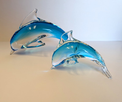 Fifth Avenue Crystal Art Glass Momma And Baby Dolphin Set 10'' and 5.5''
