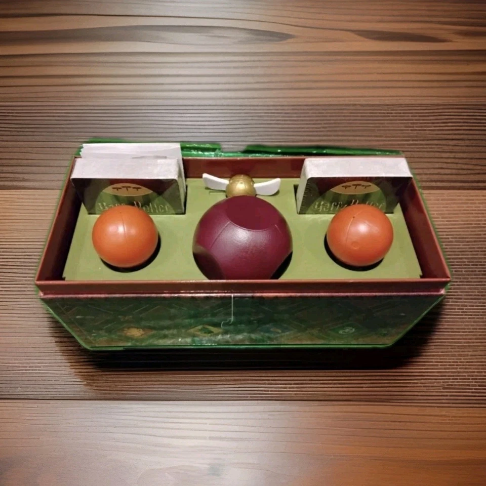 Harry Potter Catch The Golden Snitch Kids/Adult Interactive Card Playing Game 8+ - Image 4 of 4