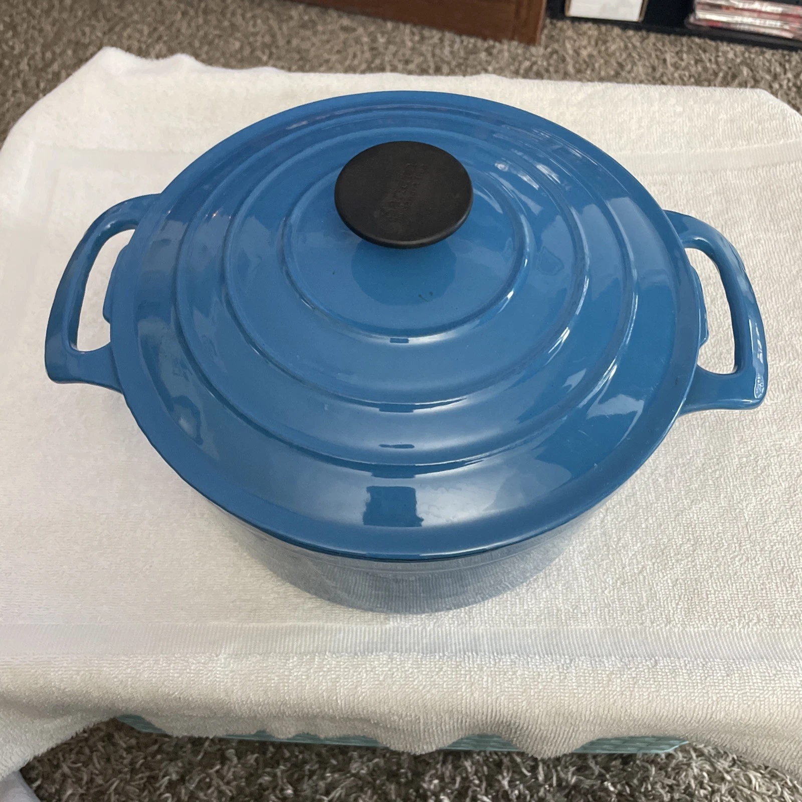 K Mart Sandra Cast Iron Dutch Oven CHEAP Flawless Condition 3.5qt Blue Vintage