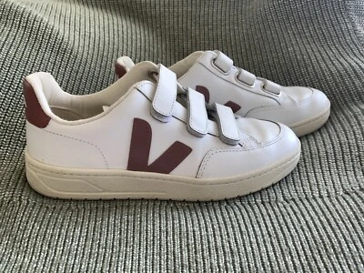second hand veja trainers