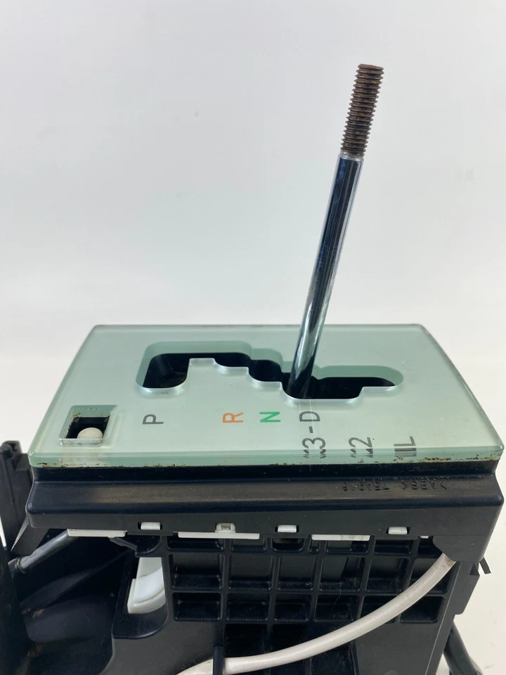 Selector de palanca de cambios de transmisión automática Toyota Solara 2004-2006 2,4 L Foto 4 de 4