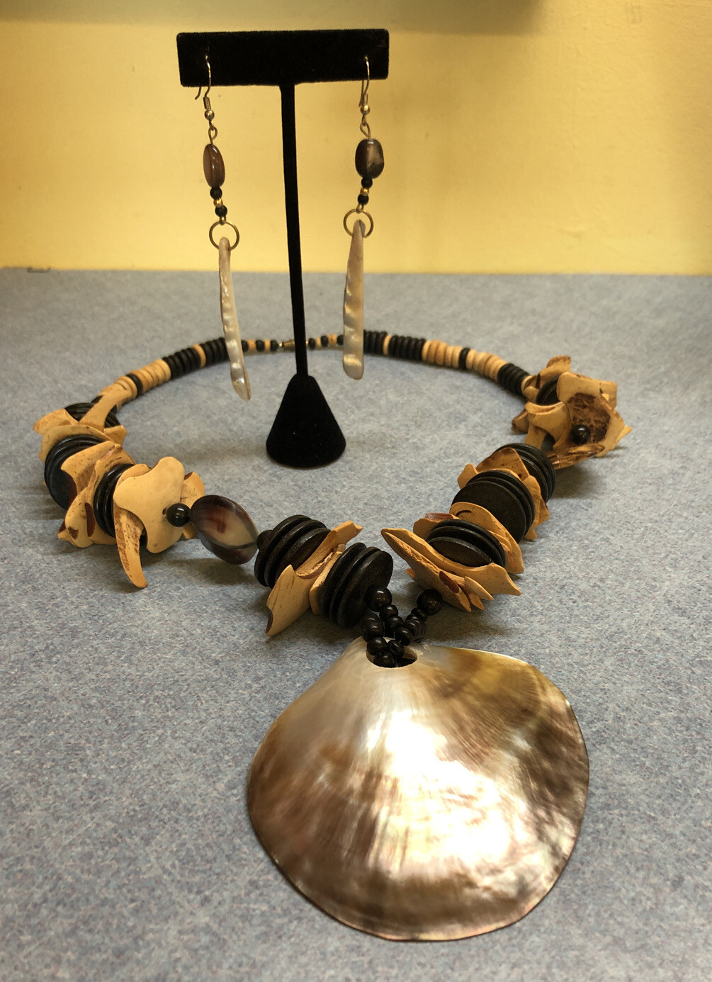 Large Abalone Shell Pendant Statement Necklace Br… - image 9