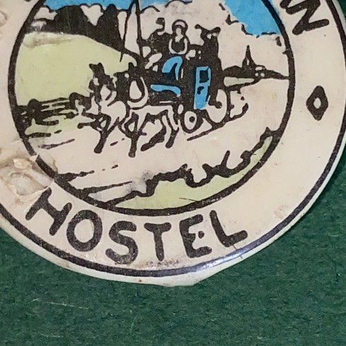 Mitcheldean Youth hostel Pin Badge 2.5cm Youth Hostel Association - Picture 3 of 5
