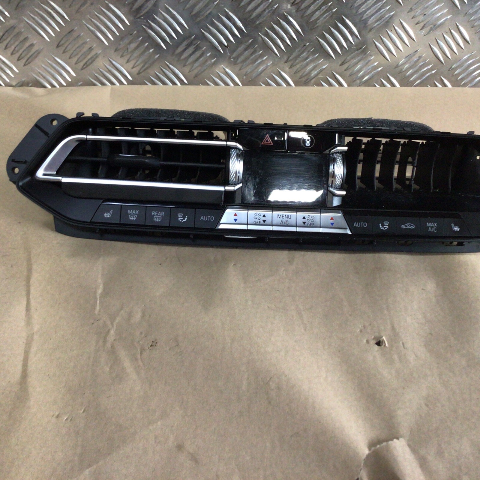 BMW 9458539 G05 G06 Control Panel Automatic Air Conditioning Fan 