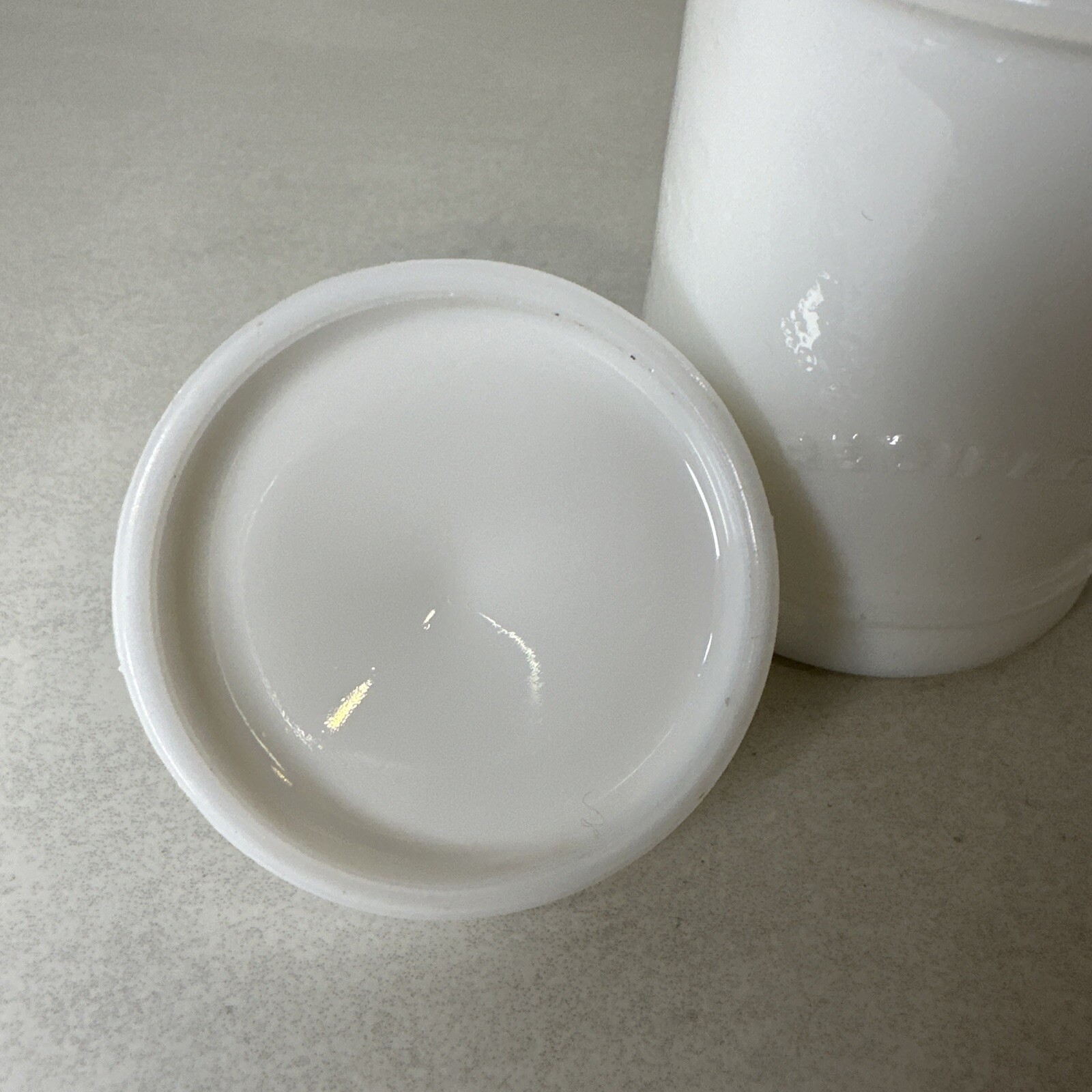 (2)Vintage Merck & Co Sharp & Dohme Milk Glass Apothecary Medicine Jars