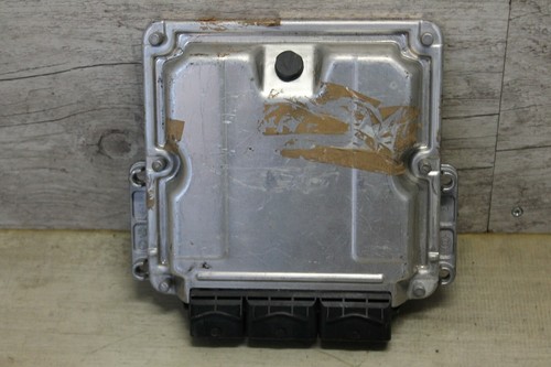 Renault Laguna Motorsteuergerät 0281010556 8200153946 8200095416