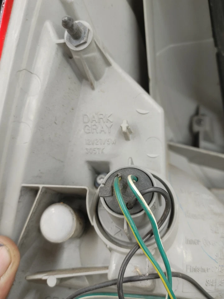 2004-2008 NISSAN MAXIMA PASSENGER SIDE QUARTER RIGHT REAR BRAKE TAIL LIGHT OEM Foto 4 de 4