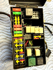 2000-2005 Ford Focus Factory Oem Engine Bay Under-hood Fuse Box Relay