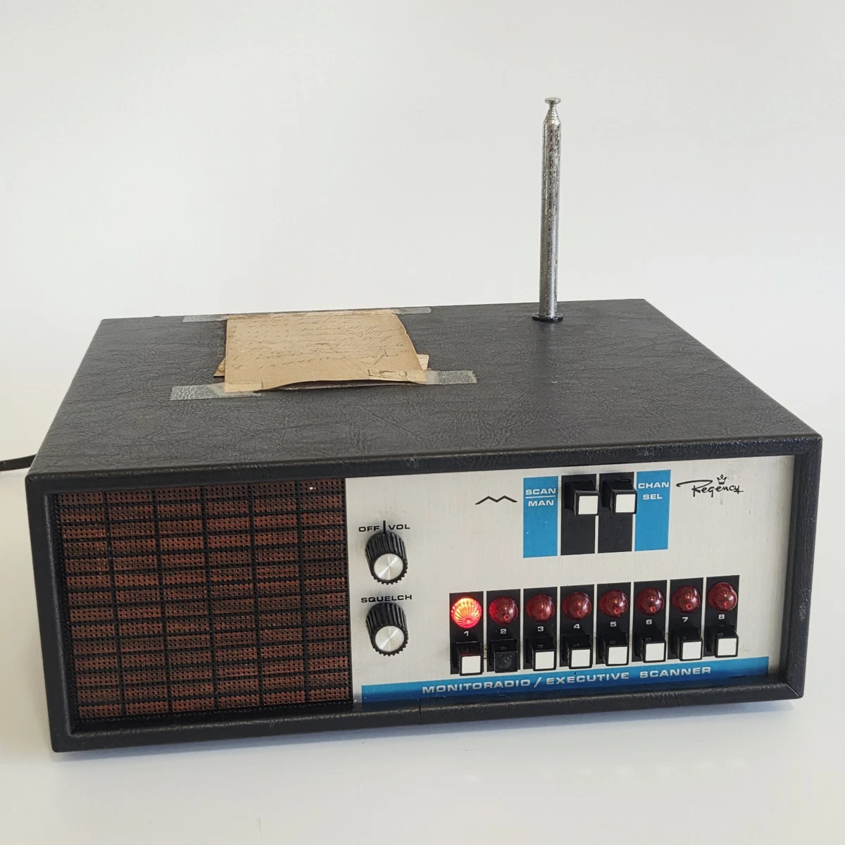 Ancien moniteur/scanner Regency 10 canaux - testé - s'allume
