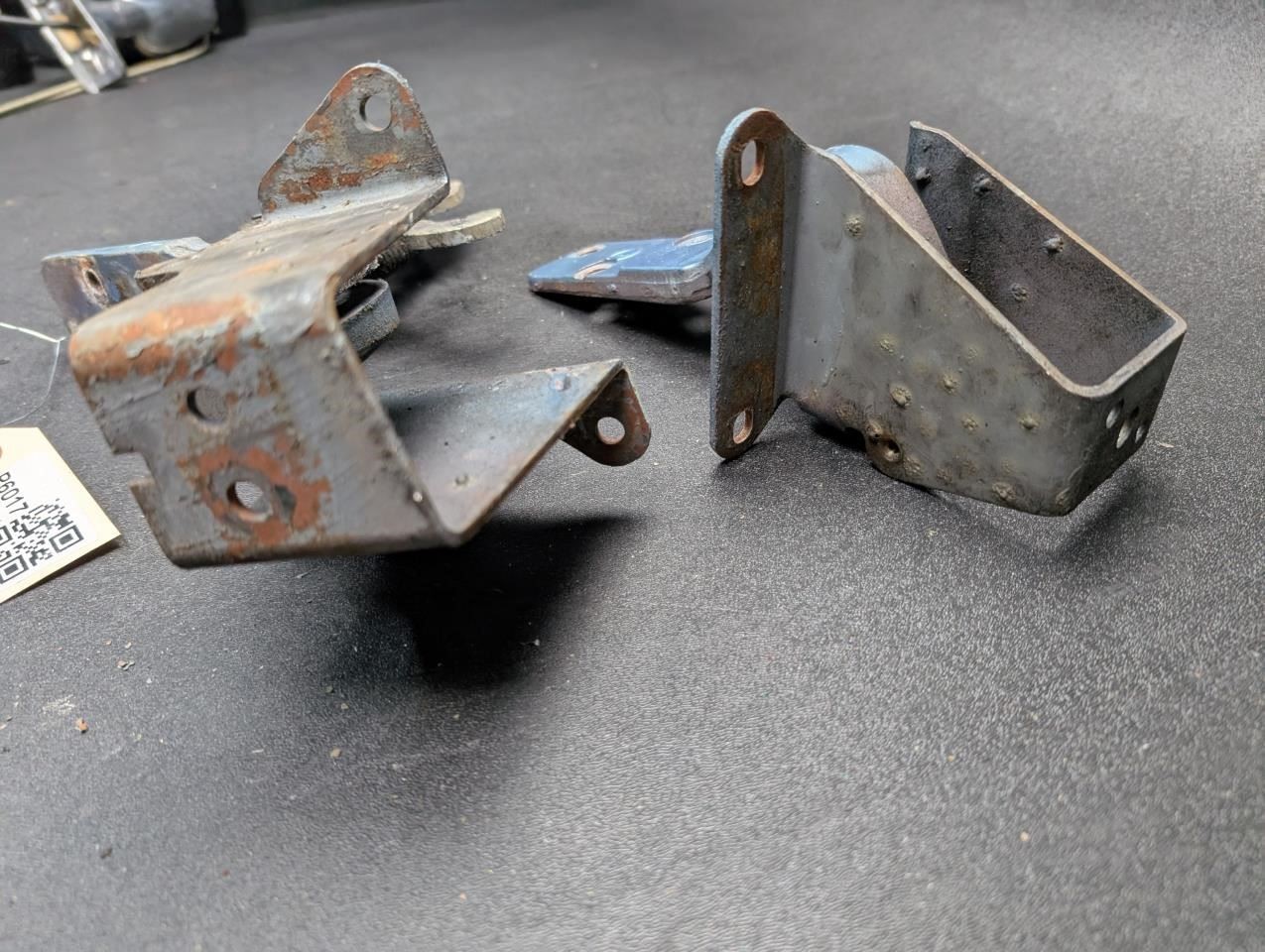 2PC Front Left Door Hinges Set 1984 Rolls-Royce Silver Spirit 1981 - 1988