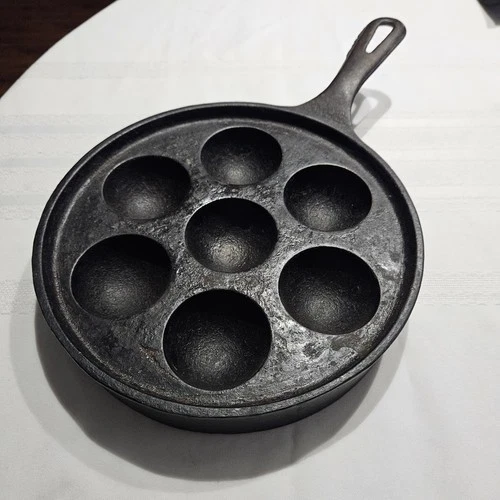 Vintage Griswold 962 No 32 Cast Iron Aebleskiver Cake Pan Skillet