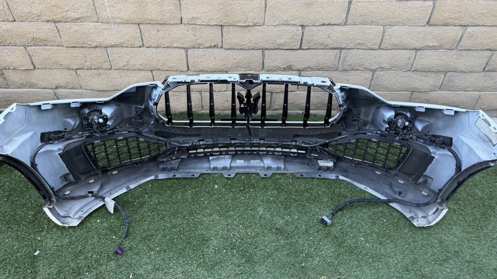 2017–2024 Maserati Levante Front Bumper Cover Assembly OEM